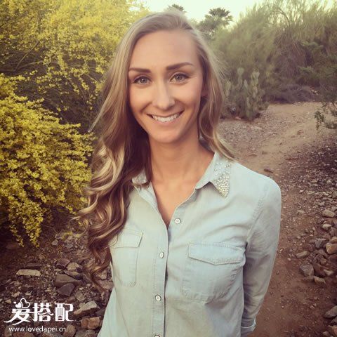 旧衬衫别扔!DIY镶珠衬衫给你别样的时髦